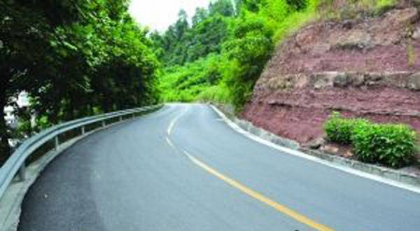浩饶山至柴河公路