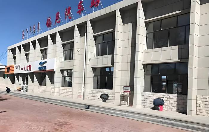 锡尼汽车站