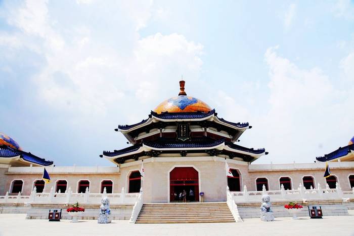 伊金霍洛旗成陵旅游区