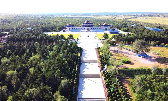 成吉思汗陵旅游区 成吉思汗陵旅游区