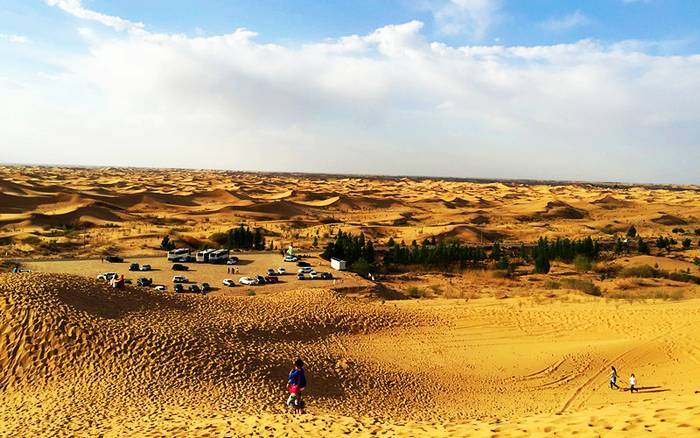 库布其七星湖沙漠生态旅游区