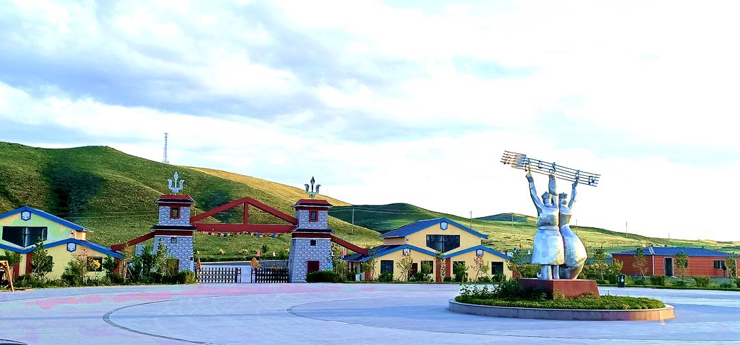 吉穆斯泰旅游区