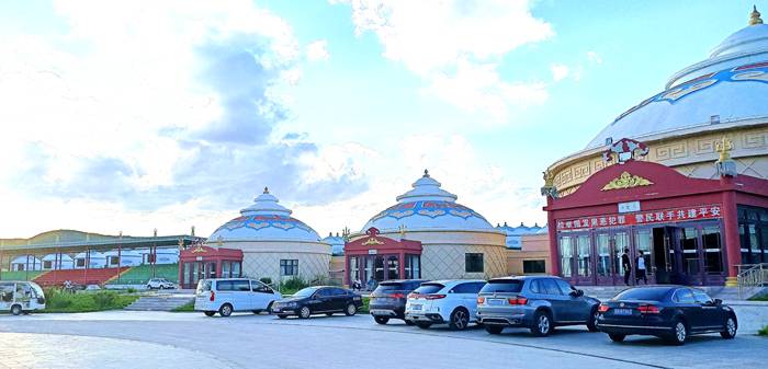 吉穆斯泰旅游区