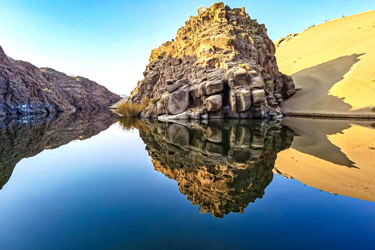 大漠天池风景区