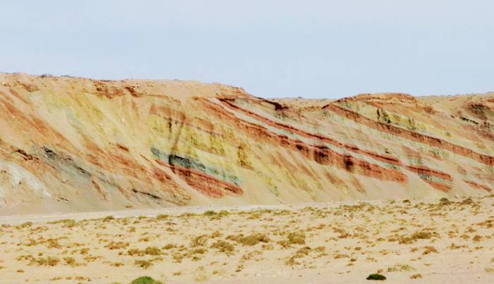 特布希七彩丹霞地貌群 特布希七彩丹霞地貌群