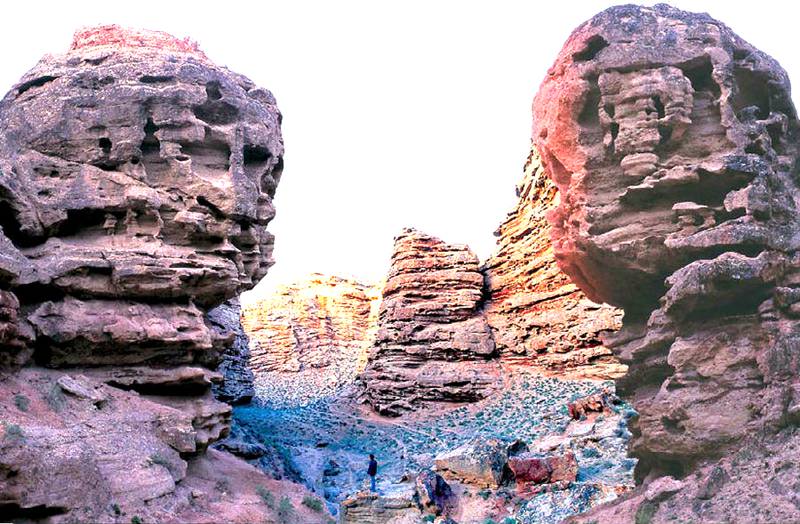 额日布盖峡谷旅游区 额日布盖峡谷旅游区