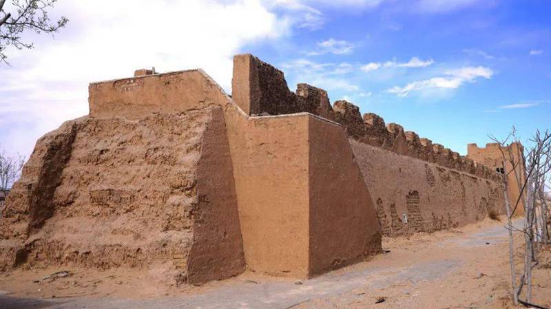 马堡店长城遗址