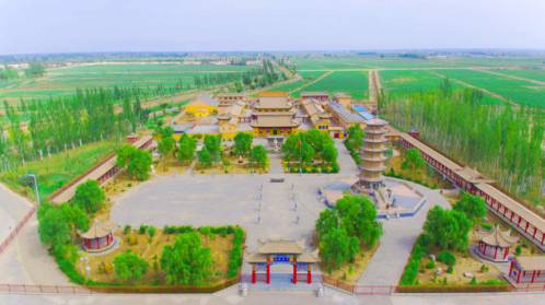 宝莲寺全景 宝莲寺全景