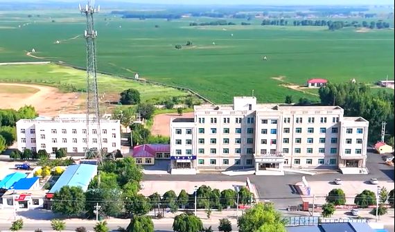 新佳木苏木政府大院