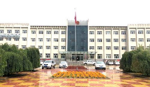 索博日嘎镇政府广场