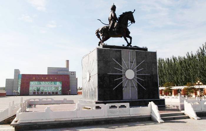 林东镇辽上京广场