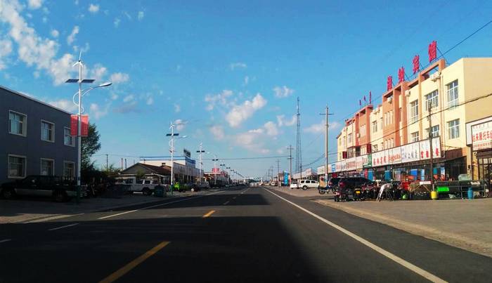 达来诺日镇街景