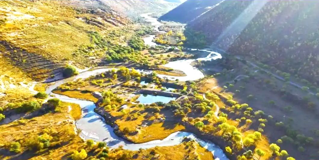 西拉沐沦河源水头