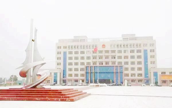 下洼镇政府广场