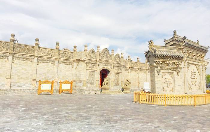 鄂尔多斯郡王府