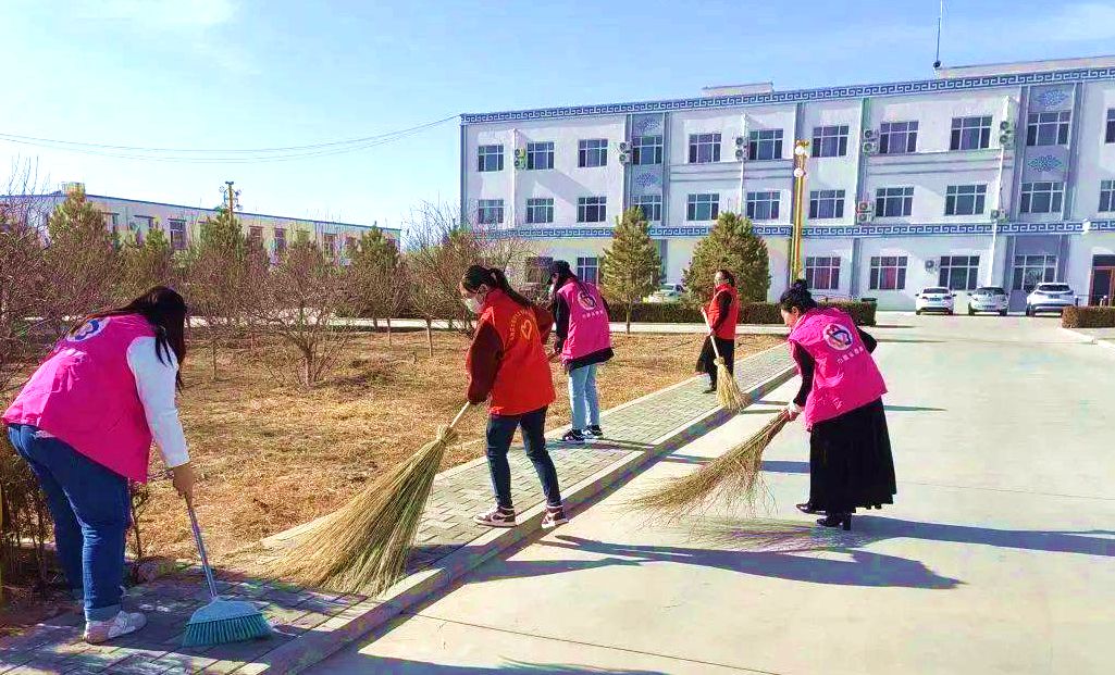 乌盖苏木政府大院