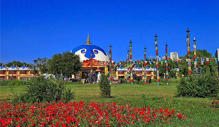 乌拉特草原蒙古大营