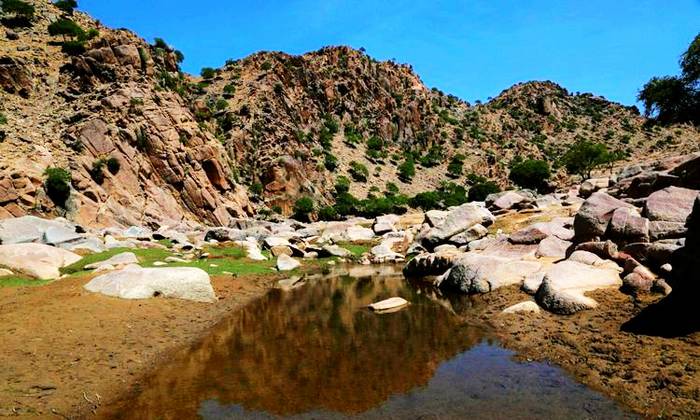 石哈河镇巴音布拉格峡谷