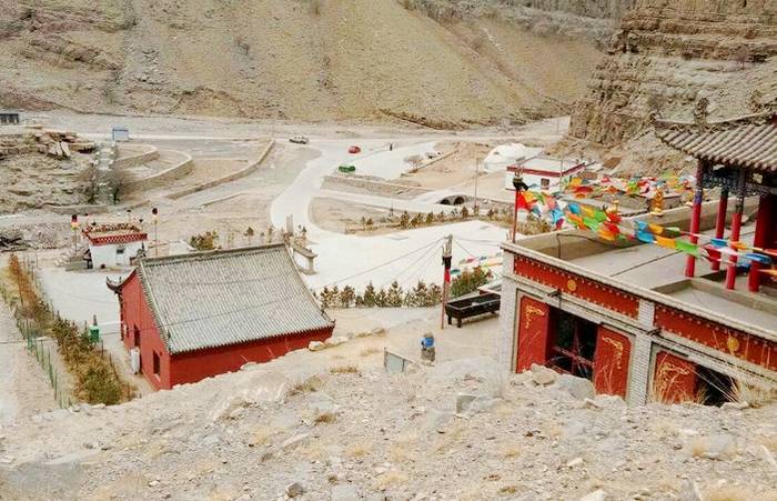 迪延阿贵庙旅游区 迪延阿贵庙旅游区