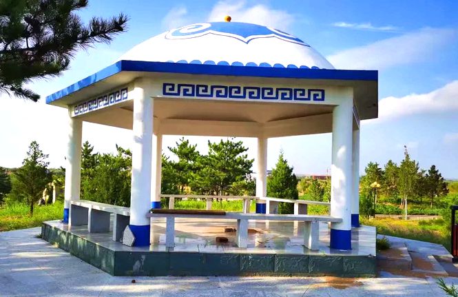 蒙古包风格的凉亭