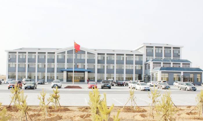 乌审召镇政府大院