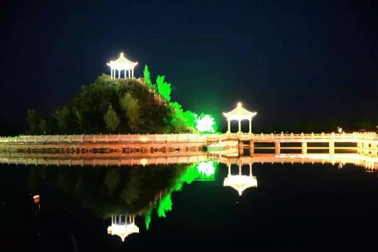 甘霖乌素旅游区夜景