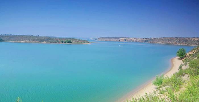 萨拉乌苏旅游区巴图湾水库