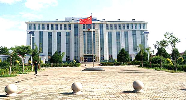 展旦召苏木政府广场