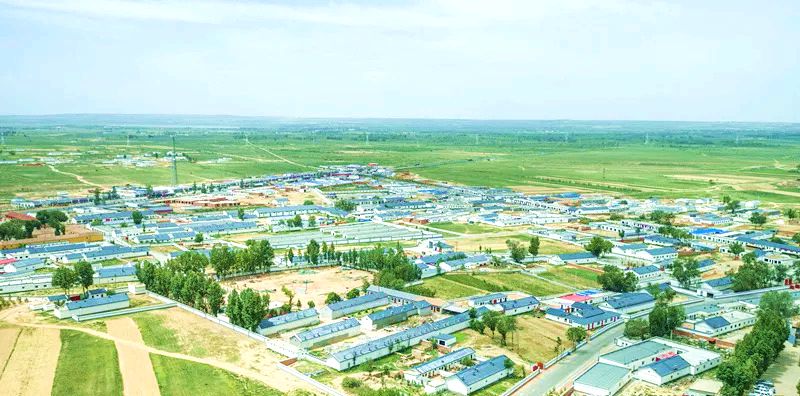 泊江海子镇全景