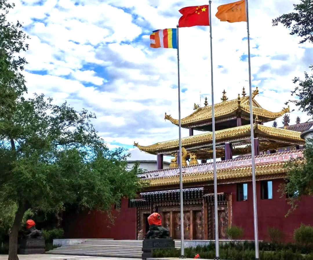 寿安寺（唐格尔庙）