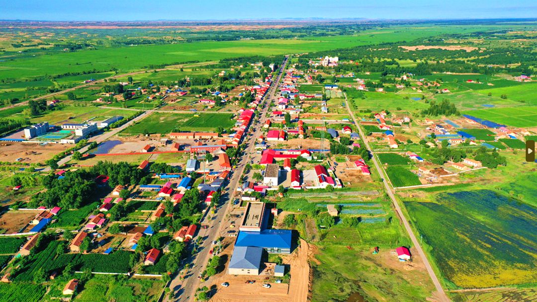 格日僧苏木全景 格日僧苏木全景