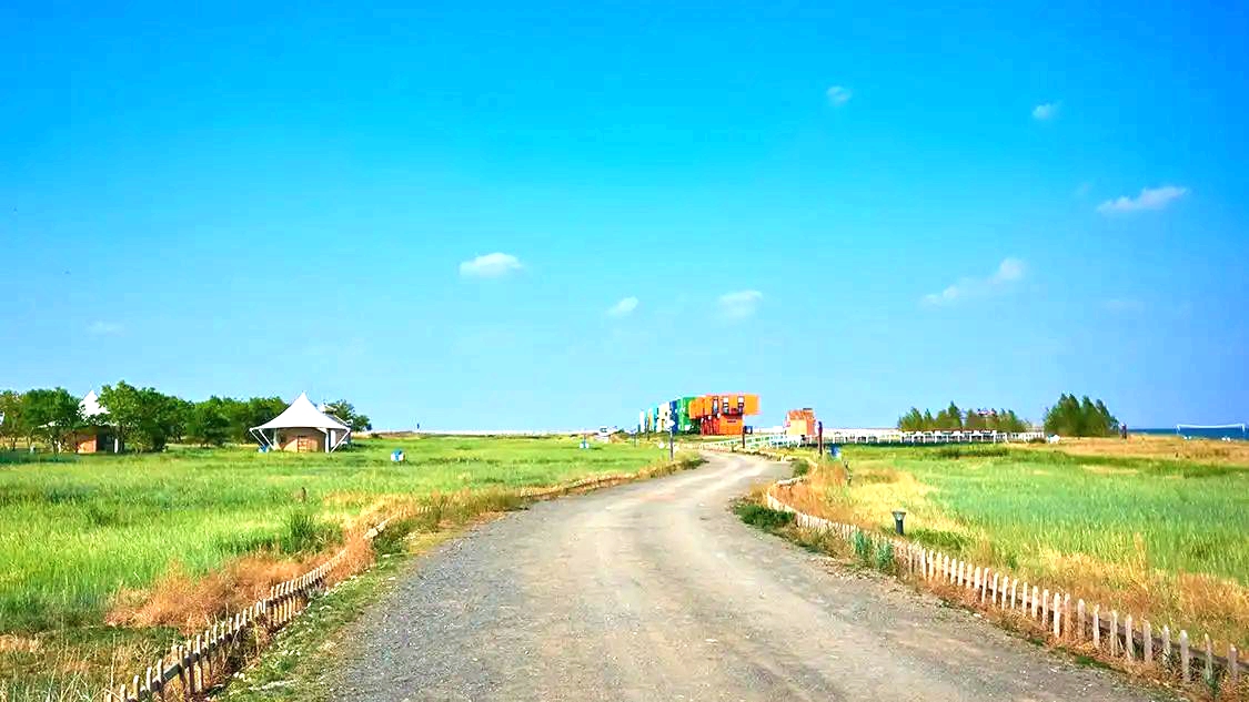 贝尔湖银海岸旅游景区主路