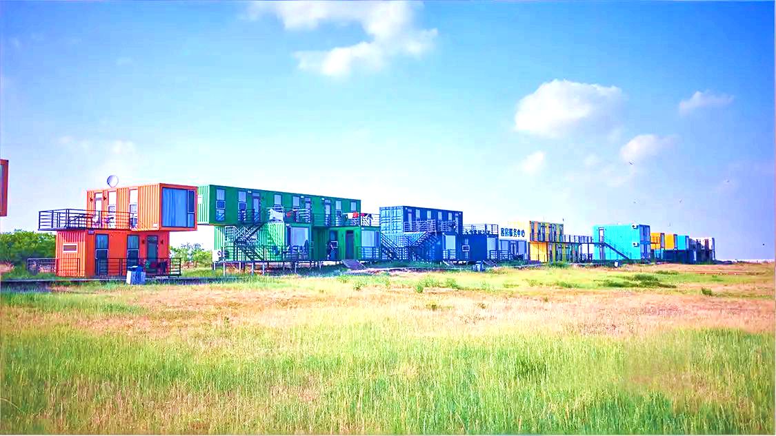 贝尔湖银海岸旅游景区的集装箱房