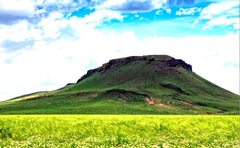 成吉思宝格都山