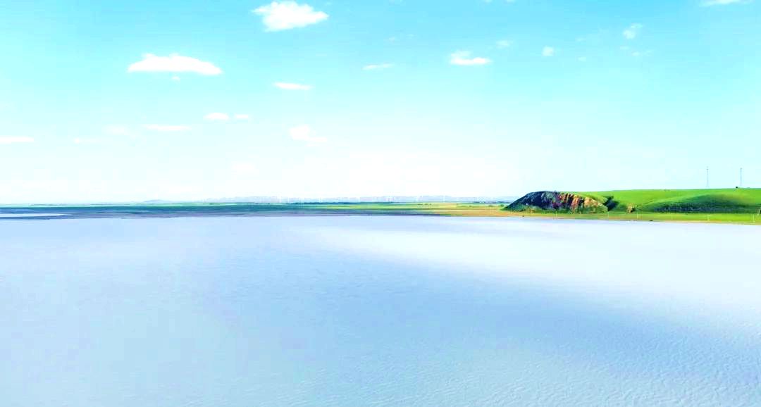 贡宝拉格苏木牛奶湖