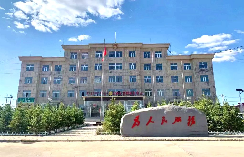 宏盘乡政府广场